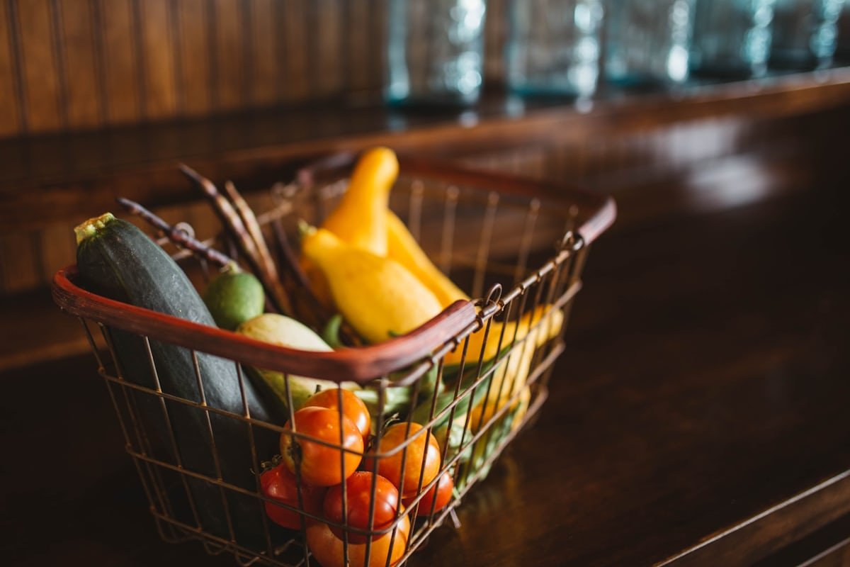 can i buy food with my health pays rewards card