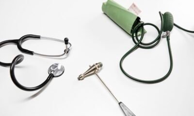 what can i do with a health science degree